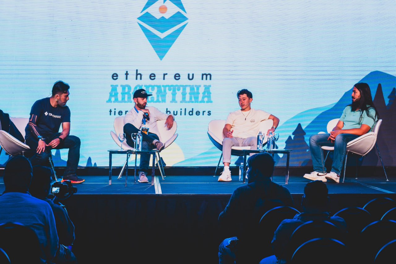 Ahmed Castro en panel de Ethereum Argentina